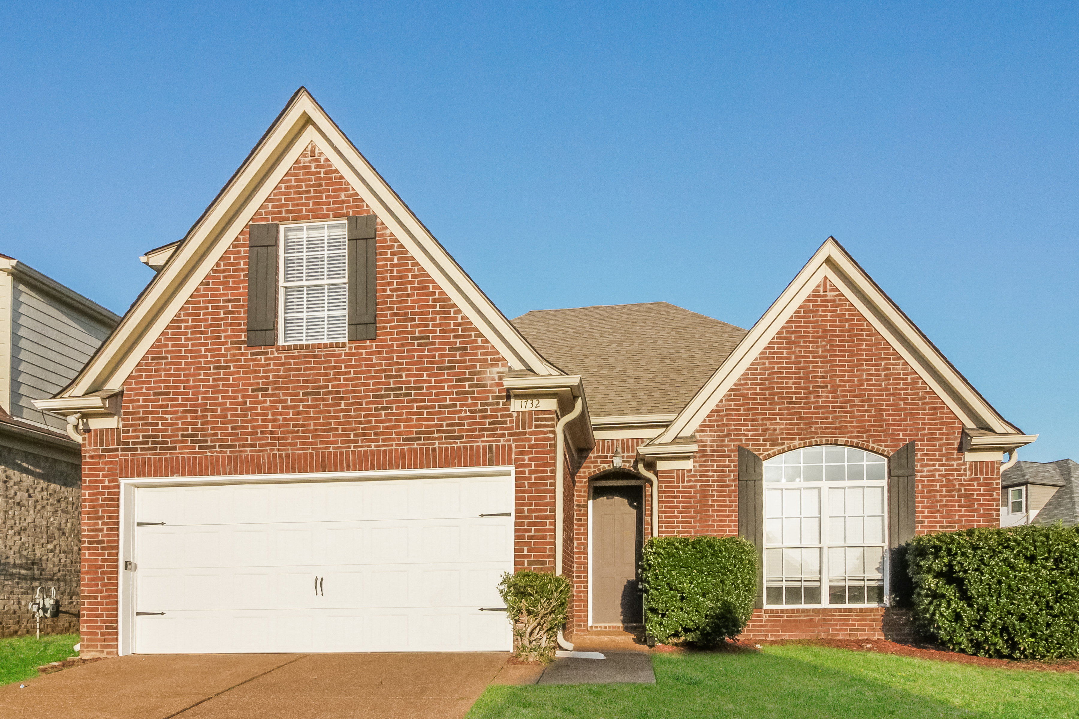 1732 Southall St Memphis, TN 38016